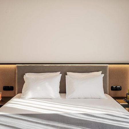 Neapolis 21 Suites, Premium Key Collection สเกียธอสทาวน์ ภายนอก รูปภาพ
