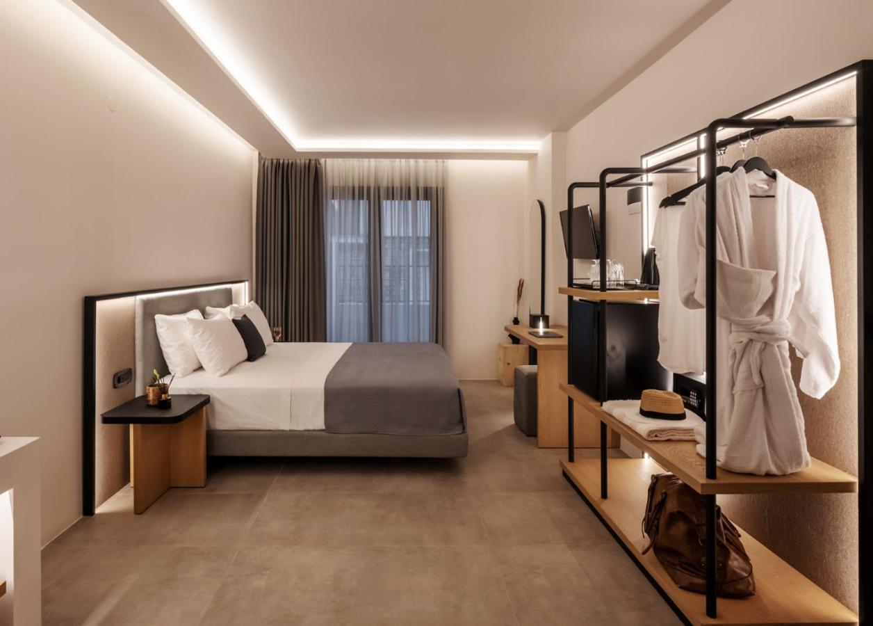 Neapolis 21 Suites, Premium Key Collection สเกียธอสทาวน์ ภายนอก รูปภาพ
