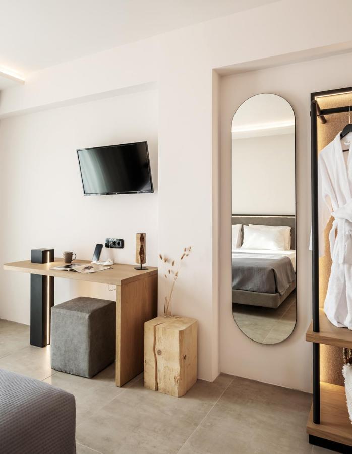 Neapolis 21 Suites, Premium Key Collection สเกียธอสทาวน์ ภายนอก รูปภาพ