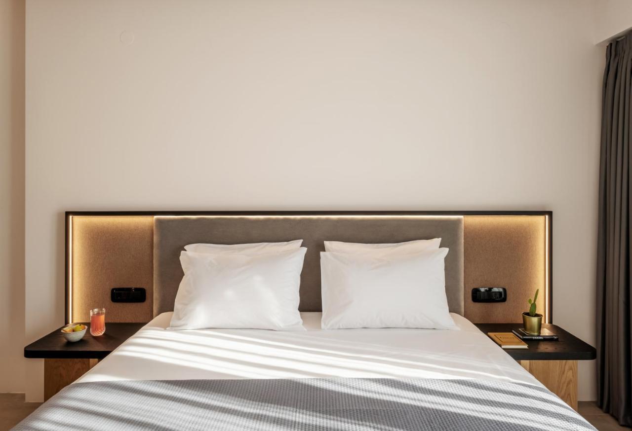 Neapolis 21 Suites, Premium Key Collection สเกียธอสทาวน์ ภายนอก รูปภาพ